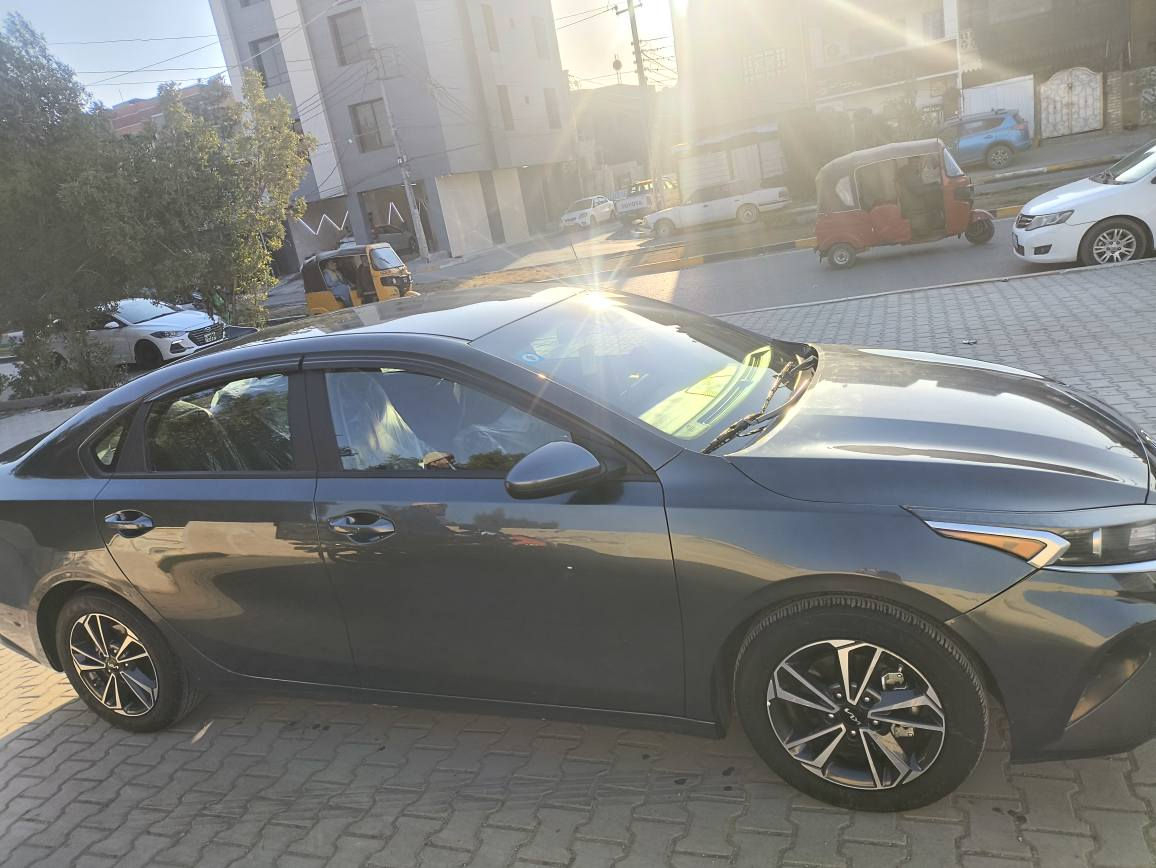 كيا فورتي 2024 ماشية 50 الفk ببهة قطعة وحدة فقط بنيد مصبوغ سياره جديدة معنى الكلمة ١٥٧ ورقة وبيهة مجال بسيط
*********** بغداد, العراق
