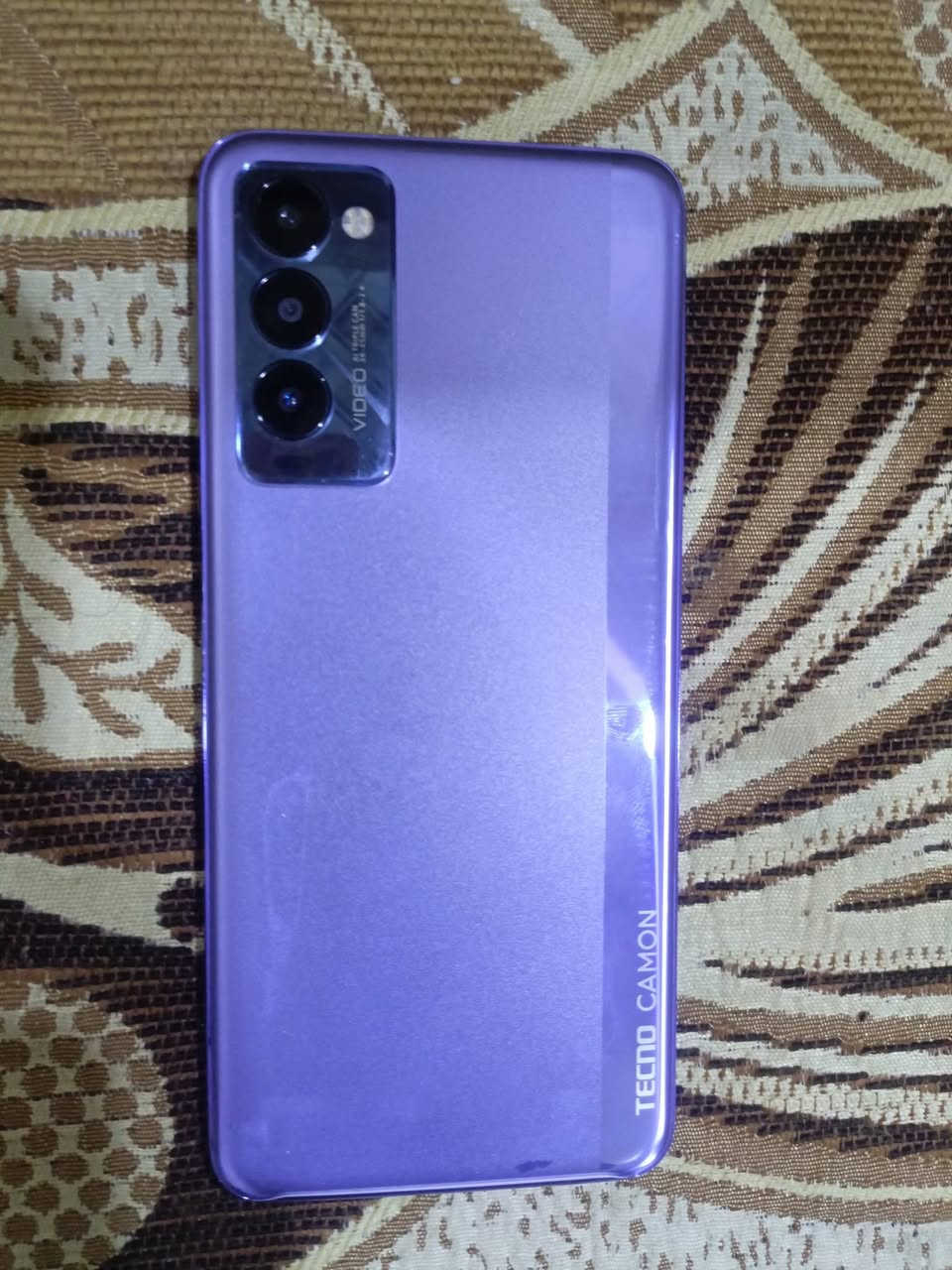 تكنو كامون 18 برو للبيع نضافة 100% ذاكرة 128 عشوائية 13 شحن 33 واط


**إذا كنت صاحب هذا الإعلان وتريد حذفه لأي سبب، رجاءا أرسل رسالة إلى الدعم الفني**