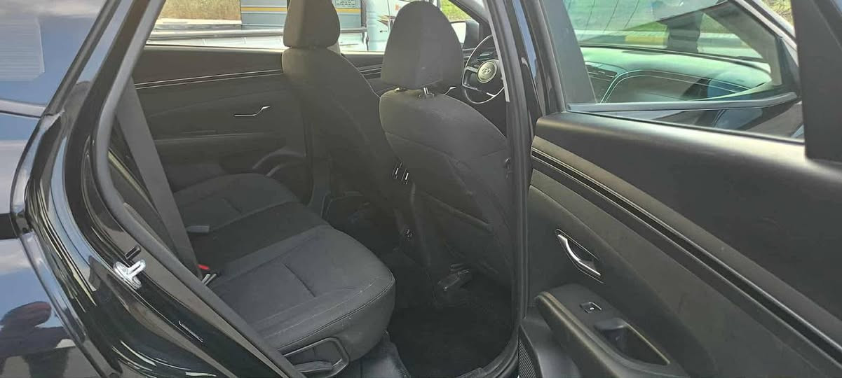 سلام عليكم
للبيع توسان ٢٢ سياره اخت الزيرو مواصفات نص فول تحويل بلاسم وارد أمريكي السعر ١٨٥ الاتصال على الرقم التالي
***********
*********** العنوان
