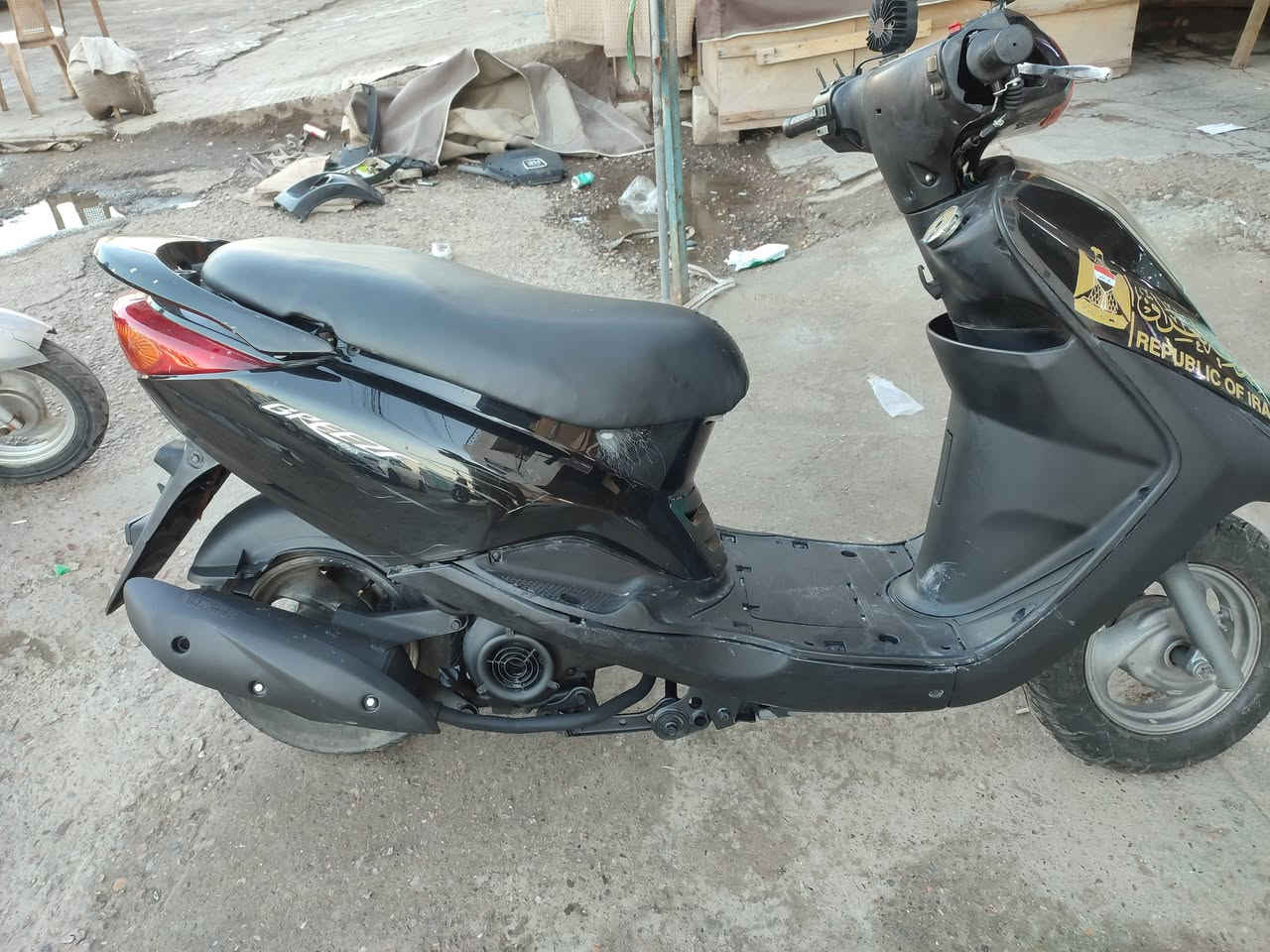 سلام عليكم دراجه ابريز للبيع الدراجه خير من الله كهربائيات كله شغاله كفرات جديده سعر 650 مكاني الشعب سوك اربع تالاف ***********
