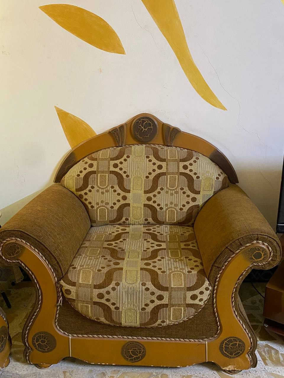 قنفات صاج عراقي 10 مقاعد 
فخمه تكفي للمساحات الكبيره 

سعر الشراء 1,200,000
سعر البيع 250 الف وبيها مجال ان شاء الله منختلف على السعر 
ووياها طبلات هديه 
للجادين فقط رجاءاً الاستفسار على الخاص


**إذا كنت صاحب هذا الإعلان وتريد حذفه لأي سبب، رجاءا أرسل رسالة إلى الدعم الفني**