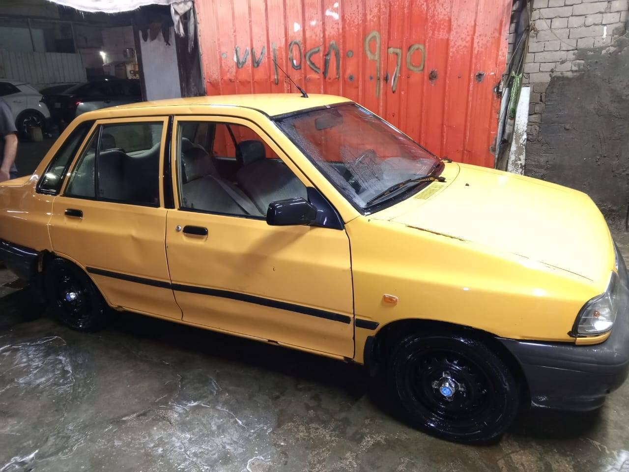 السلام عليكم للبيع فقط
موديل 2012 خير من الله وجاهزه 
مكان السياره بغداد 
السعر 30 
لاتصل ***********
