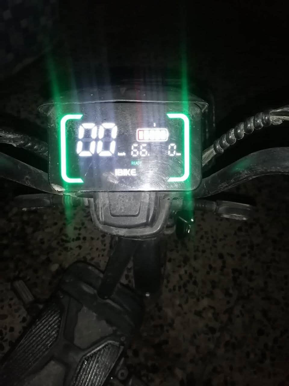 السلام عليكم دراجه شحن حجم كبير السعر 300 وبيها مجال بسيط المكان البلديات ***********
