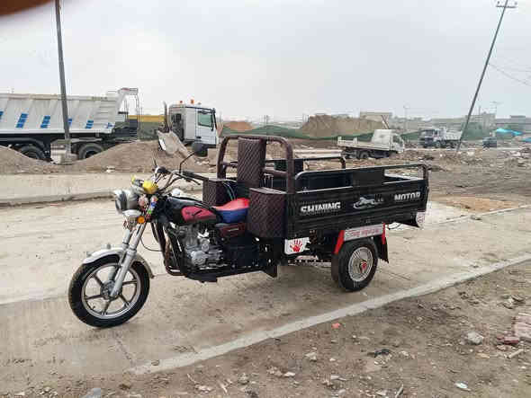 السلام عليكم ستوته موديل 2023 محرك 200 بدي طويل كهربائياته شغاله وخير من الله اوراق كامله العنوان بغداد حي التراث مليون وستميه وخمسين رقم الوتساب ***********
