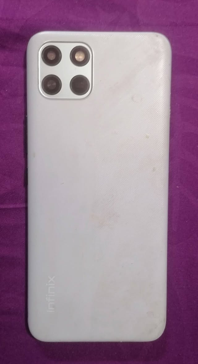 اجهزه للبيع اثنين السعر 100 وبيهن مجال بسيط 
الأول فيفوs21y
الثاني انفنكس سمارت 6
مكاني البياع تقاطع شارع


**إذا كنت صاحب هذا الإعلان وتريد حذفه لأي سبب، رجاءا أرسل رسالة إلى الدعم الفني**