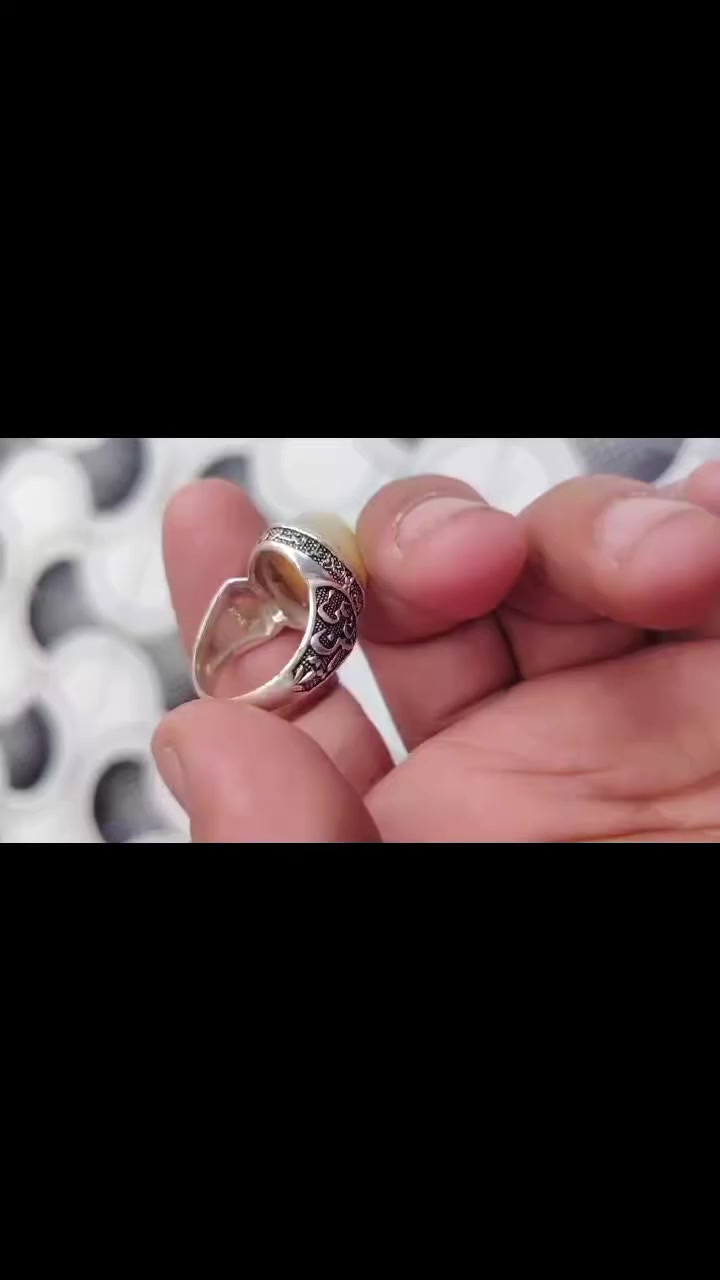 انطي سعر وبلعافية


**إذا كنت صاحب هذا الإعلان وتريد حذفه لأي سبب، رجاءا أرسل رسالة إلى الدعم الفني**