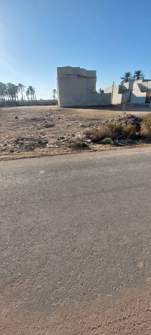 يعلن مكتب عقارات النهرين عن وجود قطع اراضي في شط العرب الجزيره طابو صرف زراعي باسم عراقي يتكفل المكتب بكافه الاصوليات تتوفر كافه المساحات 100 متر 
و200 متر و300 متر و400 كذالك تتوفر دوانم وانصاف الدوانم وارباع دوانم تصلح للسكن او شاليهات كذالك تتوفر بيوت بمساحات مختلفه في بدايه باب الهوى وبأسعارمناسبه
سعر الدونم ب185 مليون 
سعر النص دونم 95 مليون
سعر الربع دونم ب55 مليون
سعر ال200 من 20 وصاعد
سعر ال150  من 17 وصاعد
سعر ال100 من 13 وصاعد
 للإستفسار الاتصال 
***********
