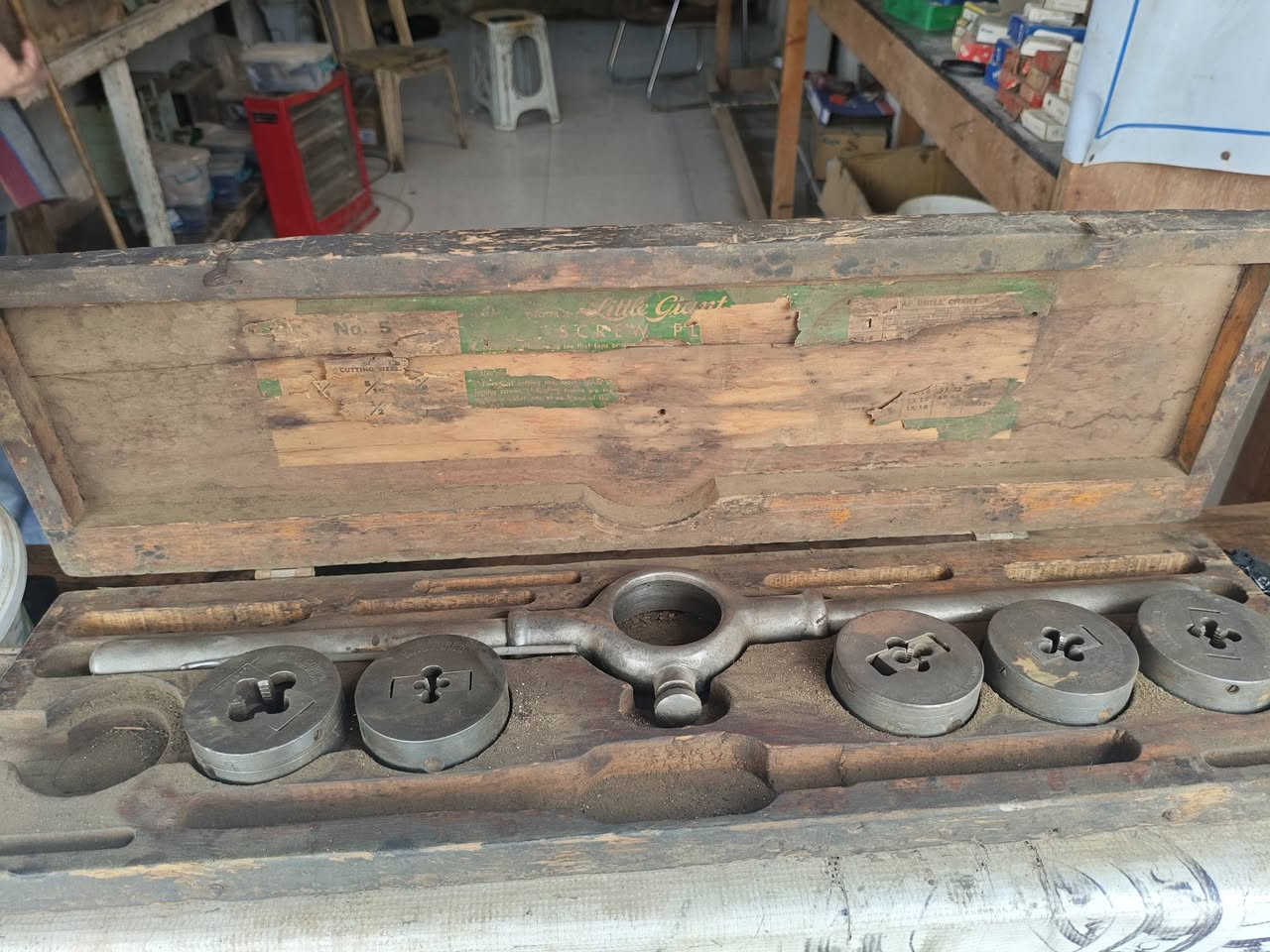 عدي هذا دايسات هنة وليدة من نوع القديم كلش امريكي اصلي سعر 75


**إذا كنت صاحب هذا الإعلان وتريد حذفه لأي سبب، رجاءا أرسل رسالة إلى الدعم الفني**