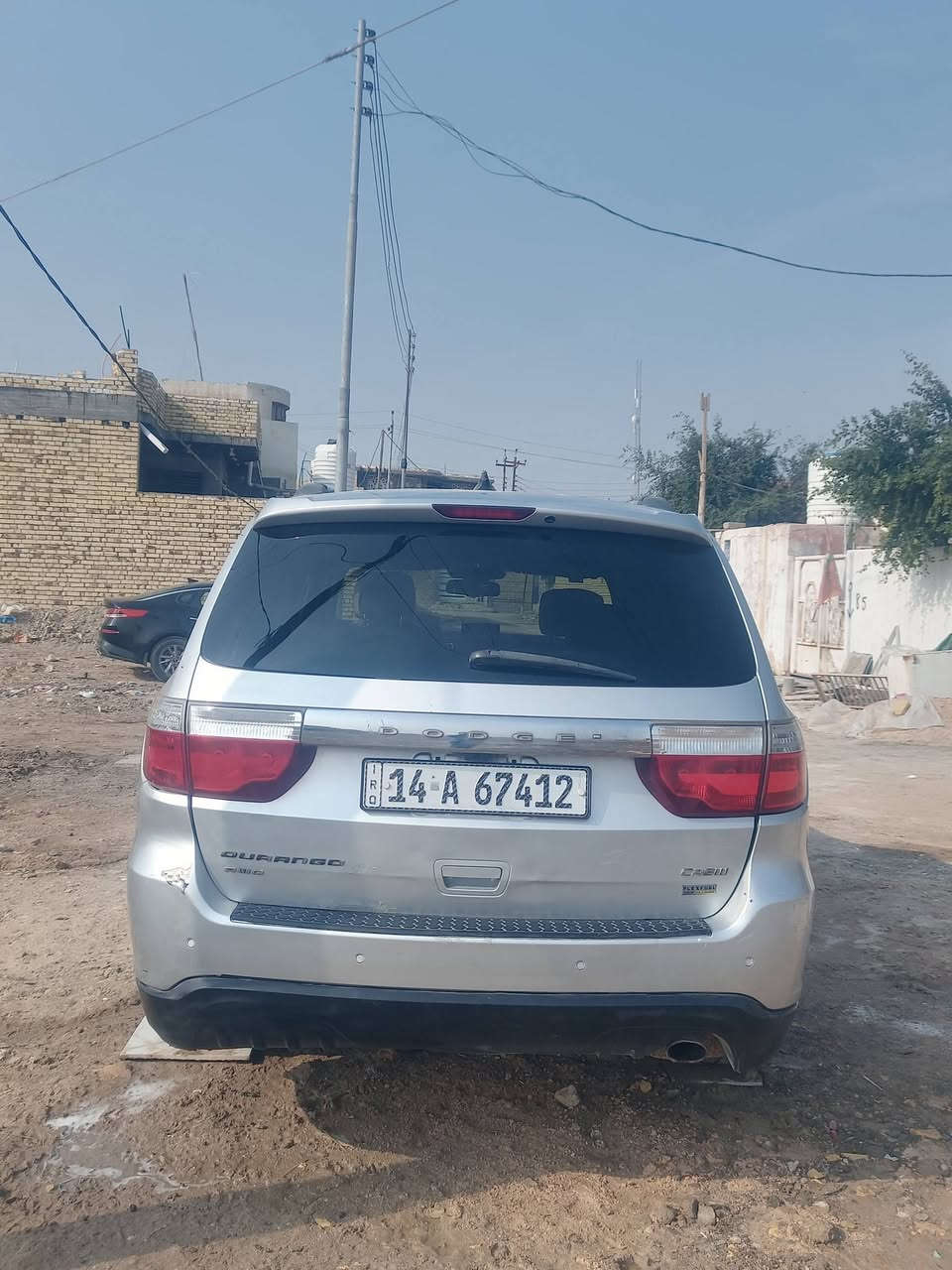 السلام عليكم
للبيع او مراوس ب اقل 

دورنكو ٢٠١١ رقم بصره دولي تحويل ثاني يوم جاهزه مانقصها شي مكينه كير حداديه تخم تاير تبريد ٣ قطع ٧ راكب 

السياره جاهزه برغي مانقصها دواخلها اسود شاشه كامره تحكم بالستيرن عالي ناصي زنون 

ضربت سياره جاملغ وبنيد ومصبوغه احزام 

العنوان / الناصرية / مركز 

السعر ١٤٥ 

الاستفسار // ***********
