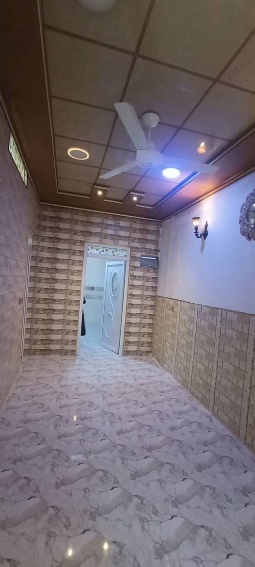 دار للايجار
حي البكر شارع المنظمة خلف تيم ماركت 
مساحة 💯 م 
غرفة نوم وهول واستقبال ومشتملات 
الدار نظيف......
للاستفسار مراجعة مكتب المازن حي البكر شارع المنظمة قرب المركز 
او الاتصال على 📞☎️***********
