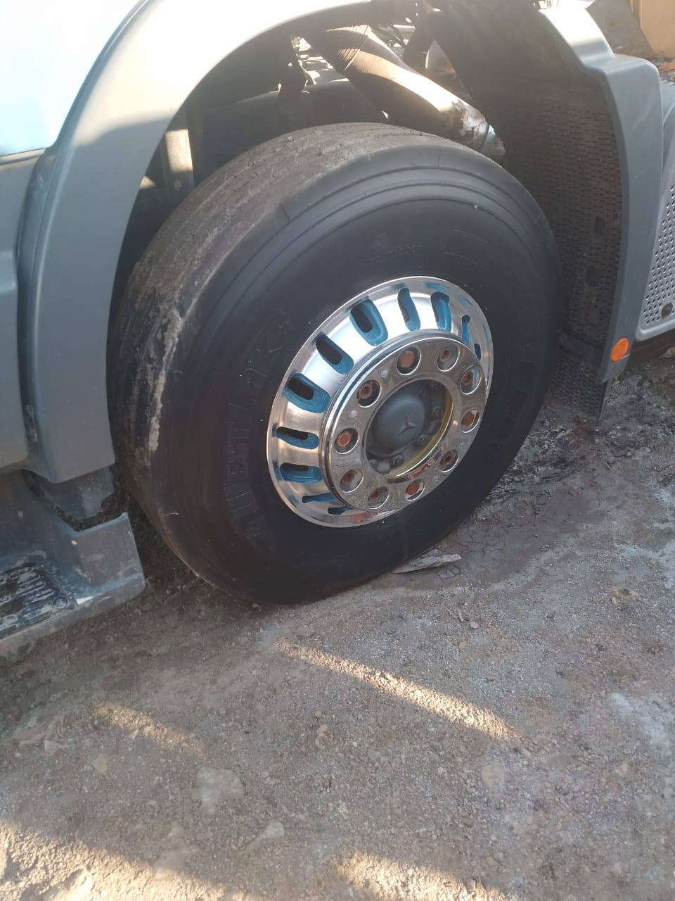 للبيع زوج ويلات جدد رقم راعيهن ***********
