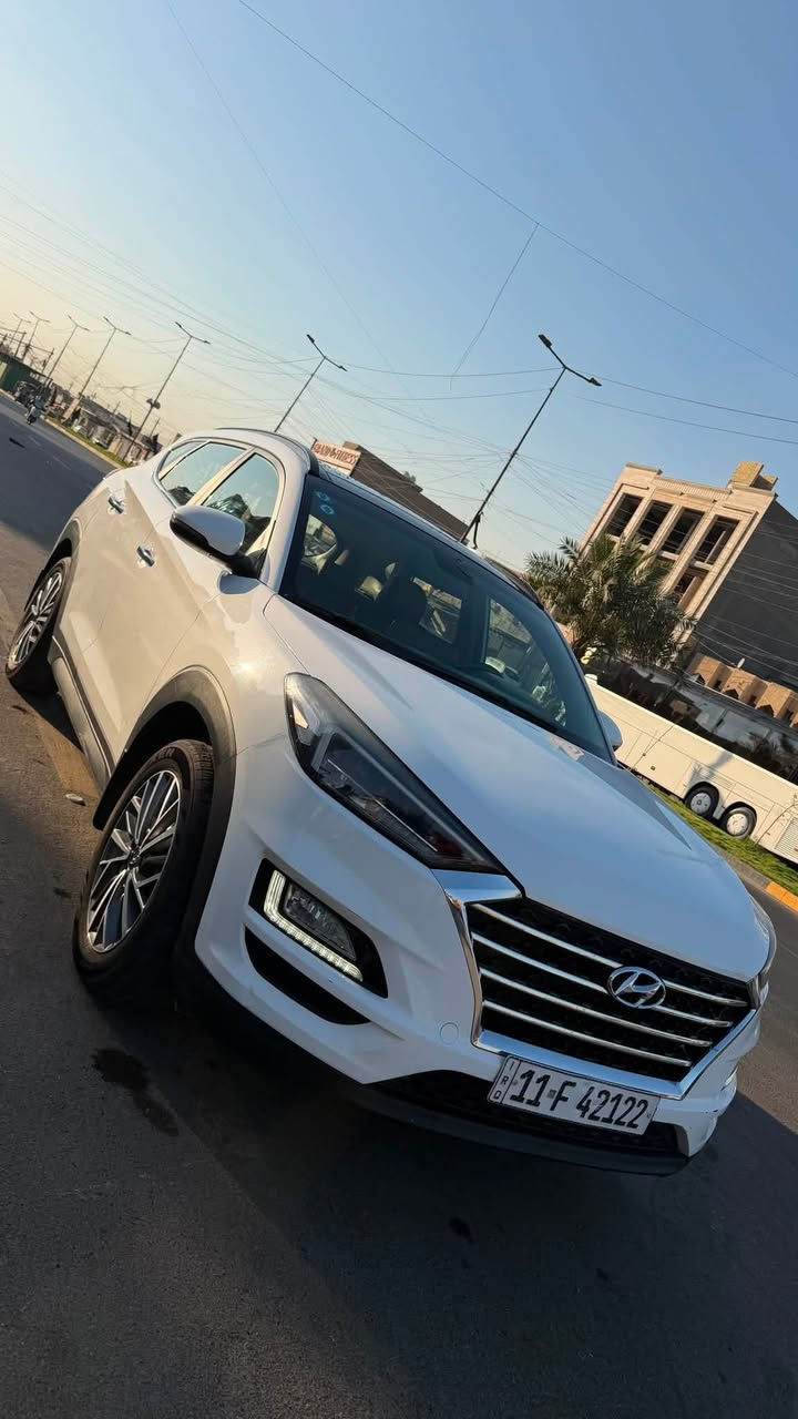 🚘 للبيع | هيونداي توسان 2019 خليجي 🚘
✨ فول مواصفات | كفالة عامة | رقم بغداد ✨

🔹 نسخة خليجي
🔹 لون أبيض
🔹 سقف بانوراما
🔹 لايت أمامي 5 عدسات
🔹 دوار LED أمامي وخلفي
🔹 كشافات ضباب
🔹 لايت مساعد يشتغل مع حركة الستيرن
🔹 ويل كروم قياس 18 إنج

💰 السعر: 195 ورقة (قابل للتفاوض بالمعقول)

✅ سيارة نظيفة وجاهزة للفحص بأي مكان ترغب به.

📞 للاستفسار:
***********

#هيونداي #توسان #Hyundai #Tucson #خليجي #سيارات_بغداد #بيع_سيارات #العراق

