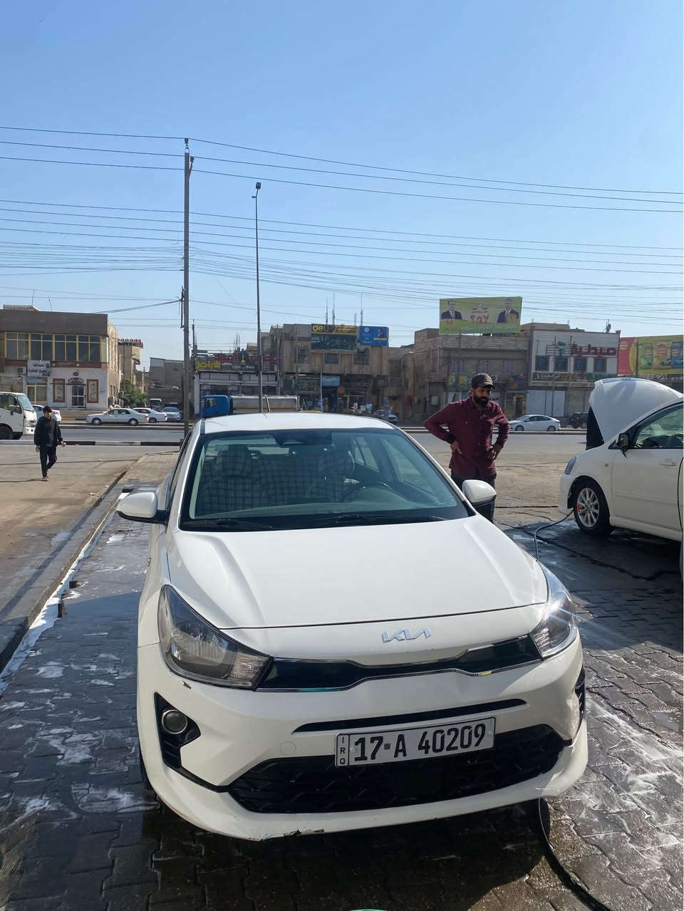 السلام عليكم كيا ريو هاشباك ٢٠٢٣ السياره جديده ماشيه ٣٣الف وارد كندي داخله كلين فقط جاملغ امامي صبغ وصار بيها بالعراق جاملغ الثاني تبديل فقط بدون قطرة دواخل السيارة جديده بريحة الوكاله والباقي كله كفاله للاستفسار *********** البصرة, العراق
