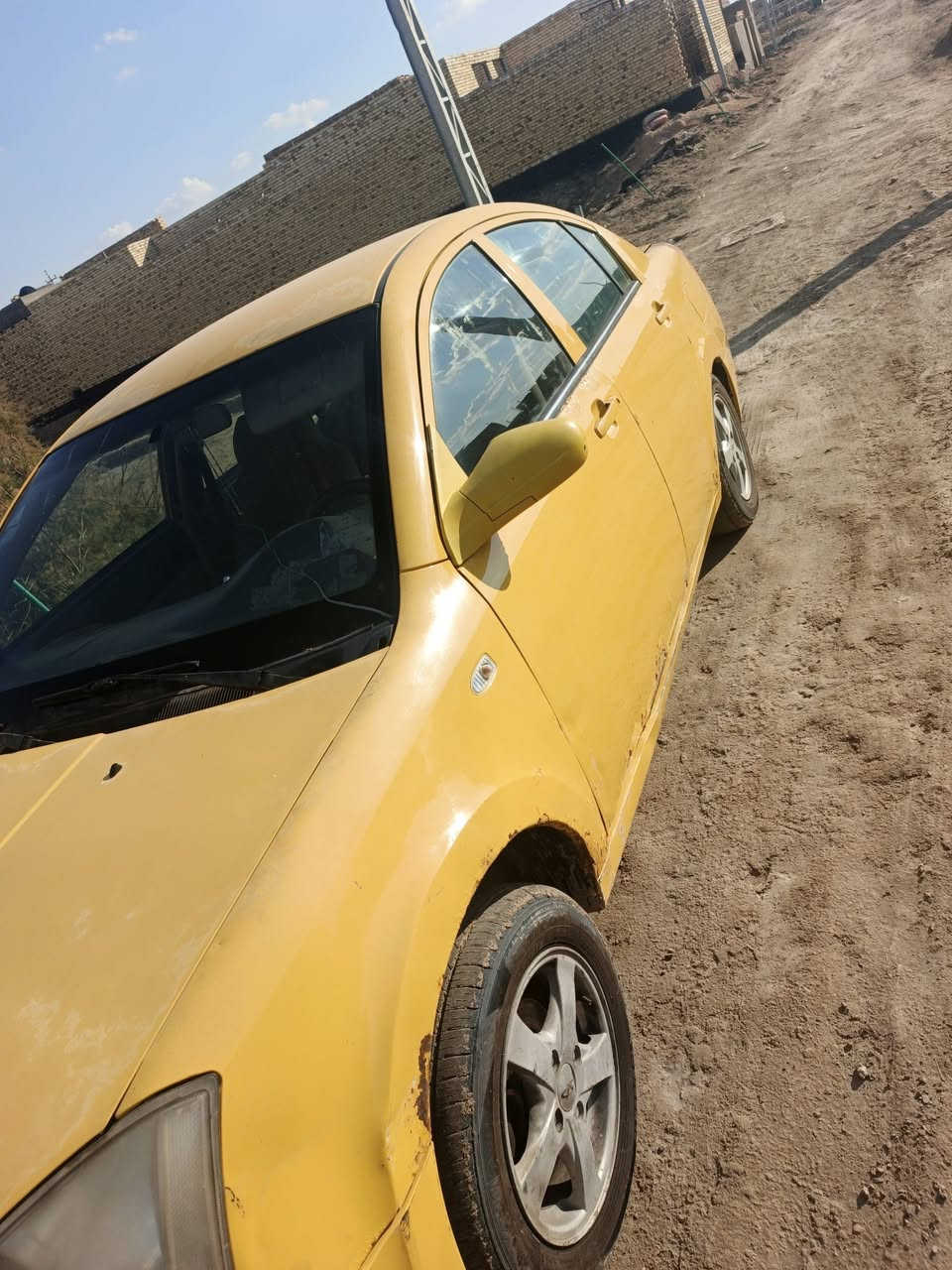 السلام عليكم من رخصة الأدمن 
شيري A5موديل 2013 سياره جاهزة محور كير ومكينه كامري 2200سيسي تخم تاير كهربائيات مكينه جديده  مال گصه السعر 30 وبيها مجال 
***********
