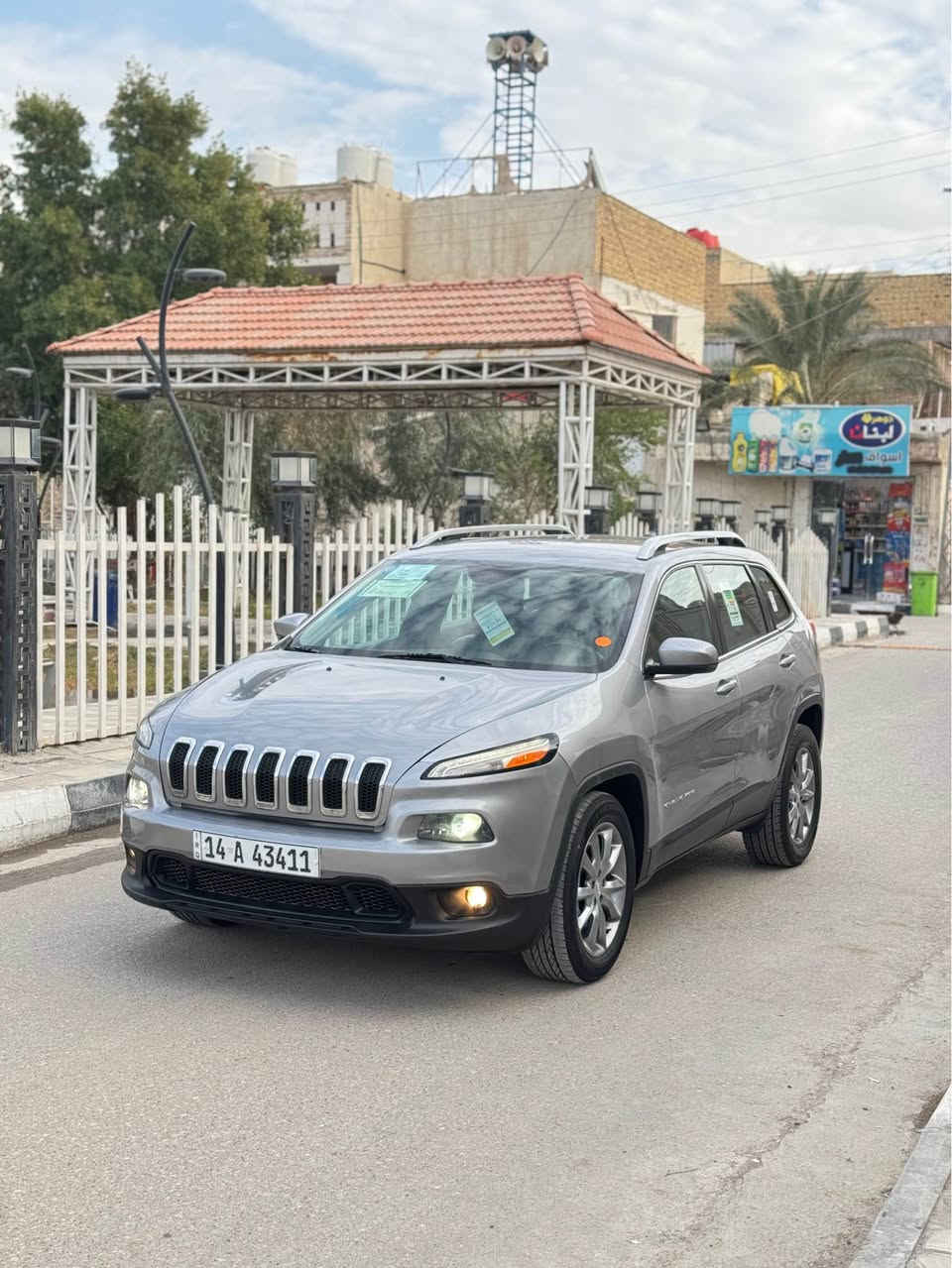 سلام عليكم ورحمة الله وبركاته 
جيب بزون 2018 سياره ستخدام شخصي ماشيه 60 كلشي عل كبس شركه وارد أمريكي فقط صبغ البنيد بدون رباك راديترات فانات كواتم  بلاد سياره حيل نضيفه مكينه كير حداديه تبريد تخم تاير كله جديد شرط الفحص  موصفات LIMITED  فول ما عدا بنراما بصمه تشغيل بصمه أبواب  ترحيب عند القتراب أناره ترحيب أشاره بمري حساسات رادرات تشغيل عن بعد جنطه كهربائية كشن جلد + كهربائي ويل كب 19 كروم منظومه زينون زرع حاجب بوجكتوات. 5 راكب 2تبريد محرك 2400 مكفول  باقي موصفات معروفه رقم بصره إنكليزي جديد تحويل بسم المشتري مباشر. سياره حيل جديده مكان سياره مركز الناصريه حي الحكيم قرب مركز شرطه الفداء سعر 128  اتصال *********** ناصرية, ذي قار
