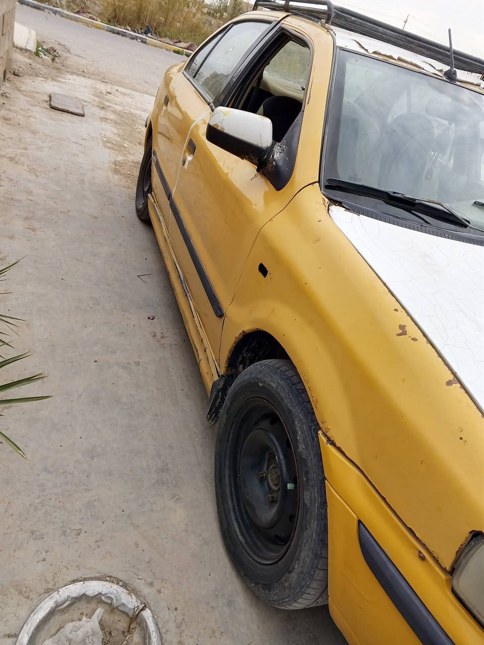 سمند 11 عليه قرمات 750 الف مكانه واصط العزيزيه سعره 9ورقات وبيه مجال ***********
