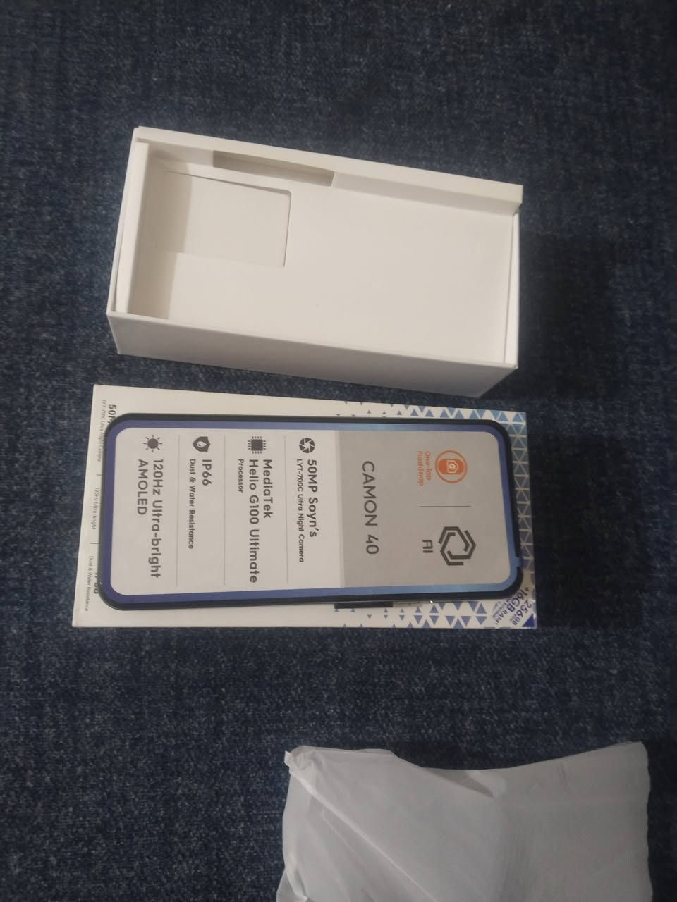 سلام عليكم تكنو كمان ٤٠ بارحه شتريته بعده ما مفتوح أصلن جهاز جديد ما مشتغل ابيعه حتاجيت فلوس شراي يتصل سعره جوه سوك ***********
