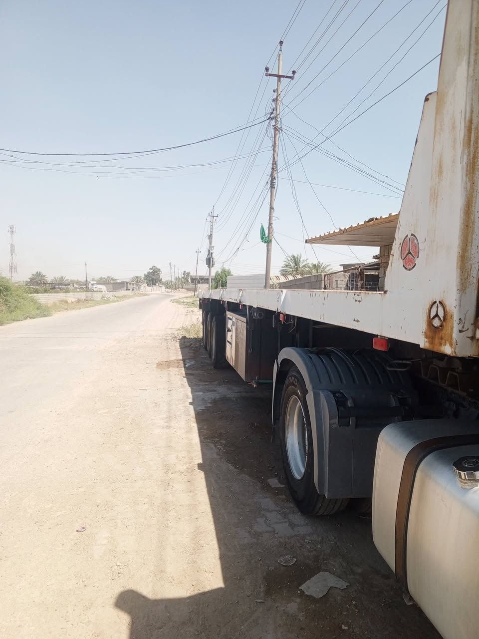 سلام عليكم عربانه للبيع حداده خالد الجنابي طول13 و10 اربع دناكير 14 صيني العنوان بغداد سعر خاص رقم الهاتف ***********

