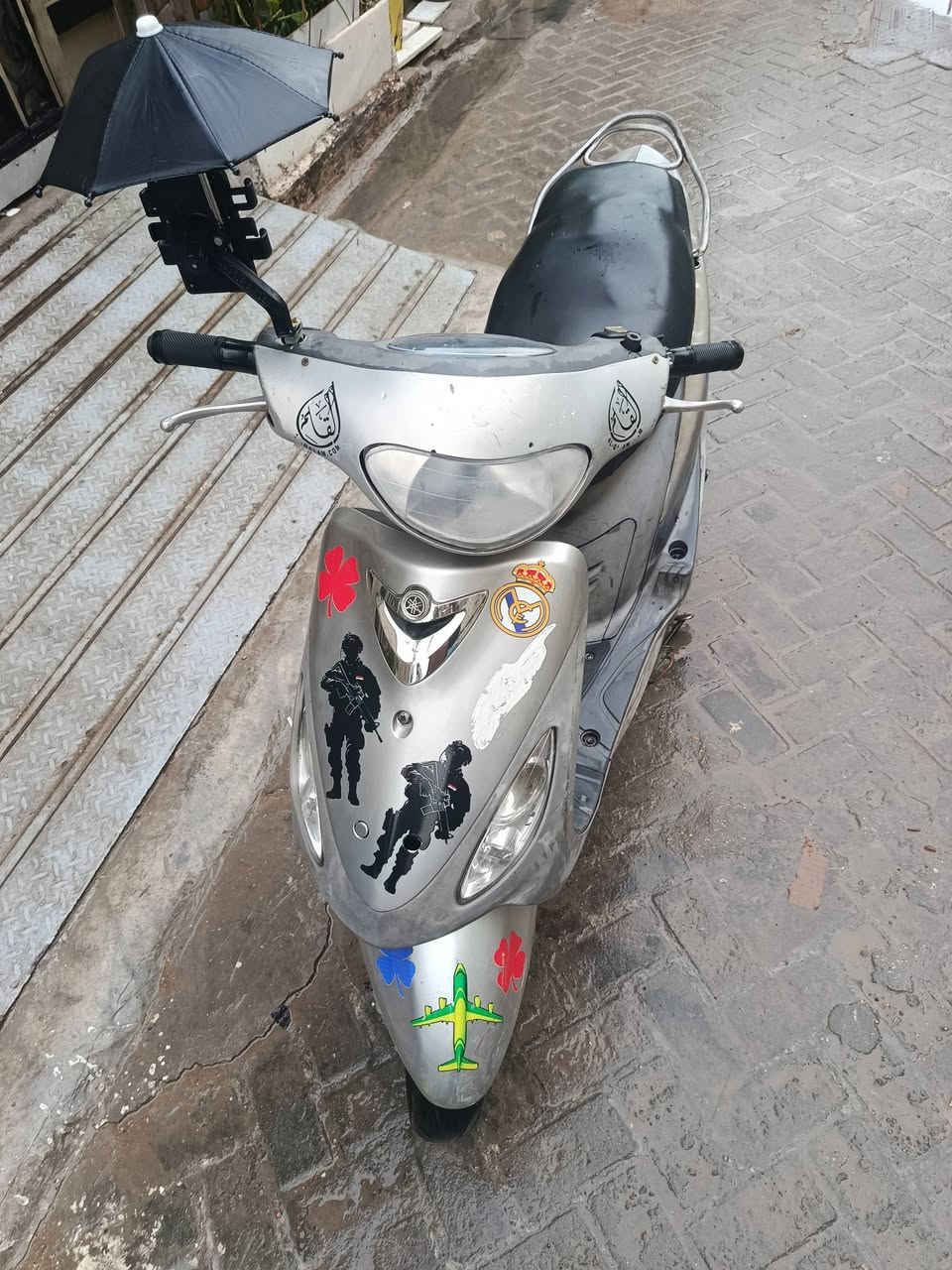 سلام عليكم دراجه ماكس منغولي⛩️ البيع دراجة نضيفى اي نقوصات ماء بيهة مكينة بلادي ماء مفتوحة🏍️ تفحص الدراجة ترضة بيهة يلة تاخذهة ضمان 24.    سعر خاص.       الرقم. (***********).   دراجة وحشة تكل الكاع 👻
