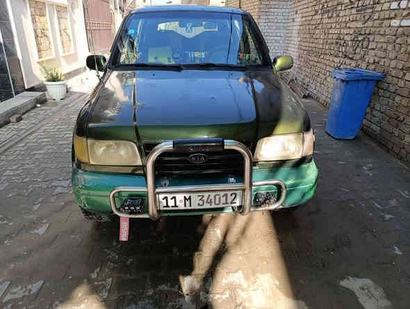 سبورتج موديل 93 رقم بغداد دولي هزه جديده سنويتها لل27 كير ومحرك  ثري اس ياباني كير مكفول المحرك بيه بخار ابيع كايم السياره خير من الله صدرها جديد الكشر حلو بس يريد بعد ترتيب شوفت العين كدامكم ابيع هلموجود 32 وبيها مجال للطيبين ( او مراوس)(صاحبها اعرفه واني اكفله صاحبها يريد تحويل ..هاتف ***********بغداد الكريعات
