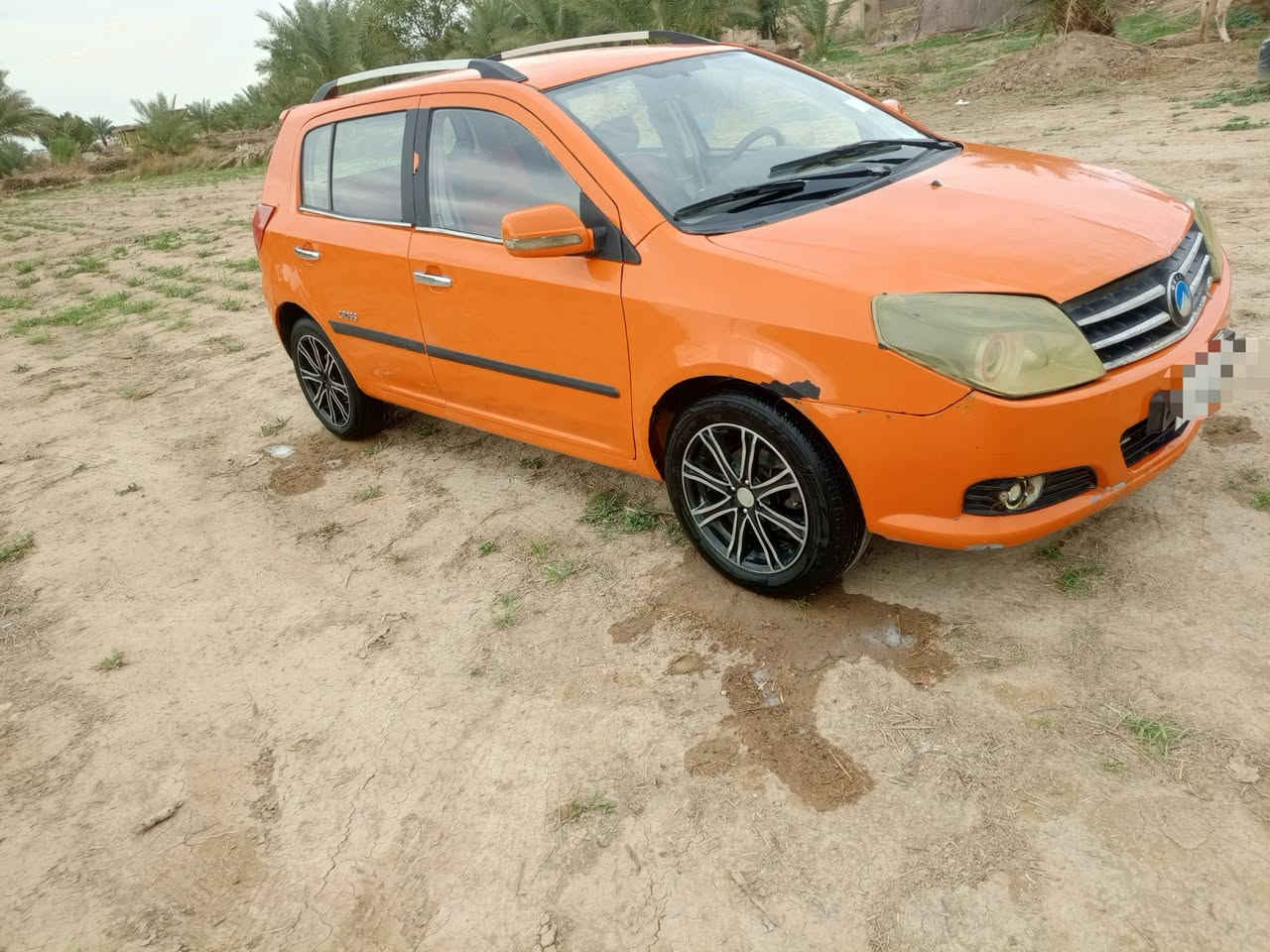 السلام عليكم سياره نوع جيلي كروس موديل 2013مكفوله من الضربه مصبوغه جماليه فقط أثر جراد مكينه وگير وحداديه وتخم تاير كهربائيات شغاله    السعر35وبيه مجال رقم بابل مكان السياره بابل الإستفسار على الرقم/***********/‏ *********** ‏
