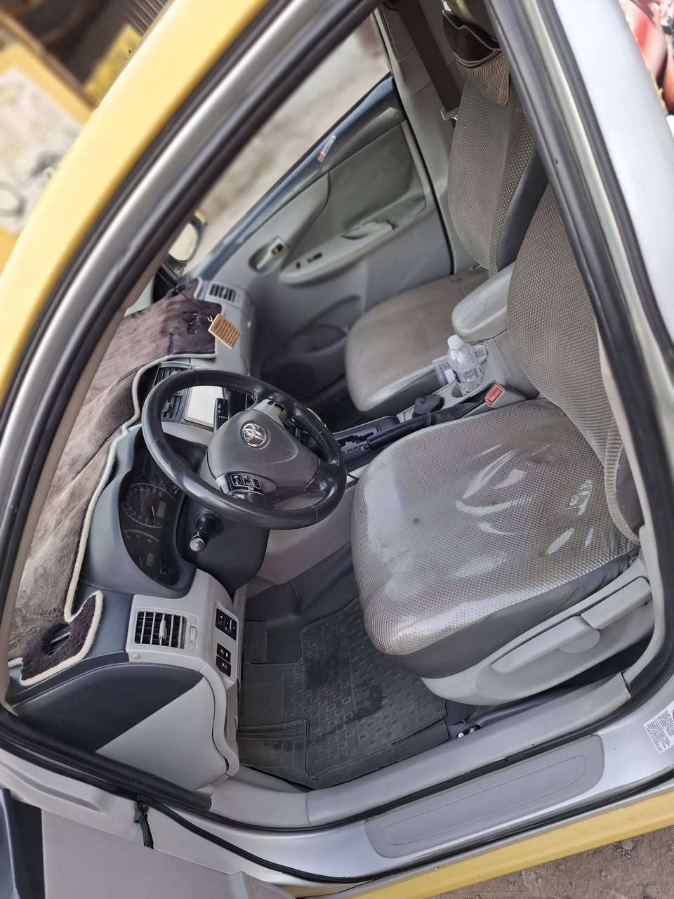 سلام عليكم كورلا تكسي موديل 2012 رقم بغداد مكاني بغداد الراشديه حادثه جاملغ وبنيد  السعر 118 وبيه مجال 
***********
