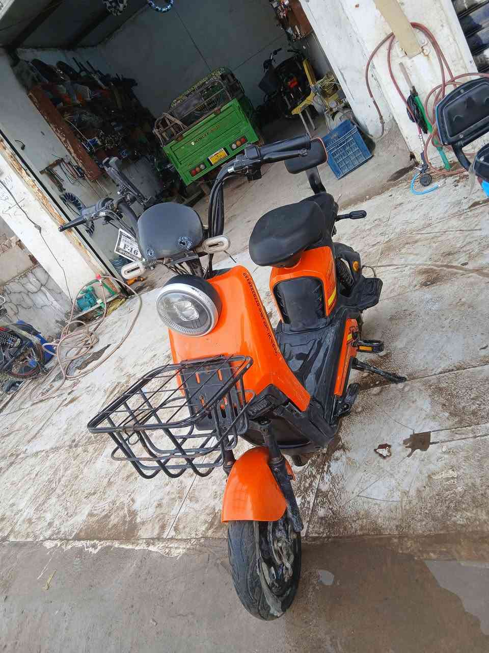 دراجة شحن للبيع بطاريات فول سعرها ٢٢٥ مكاني بعقوبة مدخل المفرق
***********
