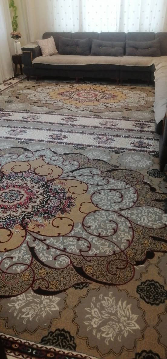 دوو فەرشی ئێرانی ۳×٤ تازەو جوان  ساڵێک ئەبێت کڕدراوە ٥۰۰هەزاری پێدراوە ئێستا ڕەنگەکەی ناگونجێت ئەی فرۆشم هەردووکی۲٥۰هەزاروو معامەلەیەکی کەم...
***********
*********** السليمانية, العراق
