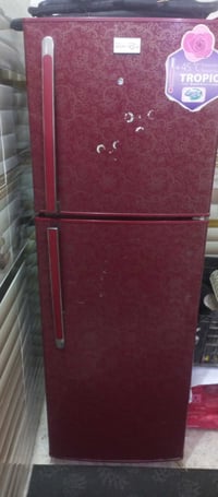 ثلاجه للبيع السعر ع خاص او اتصل 07711381173