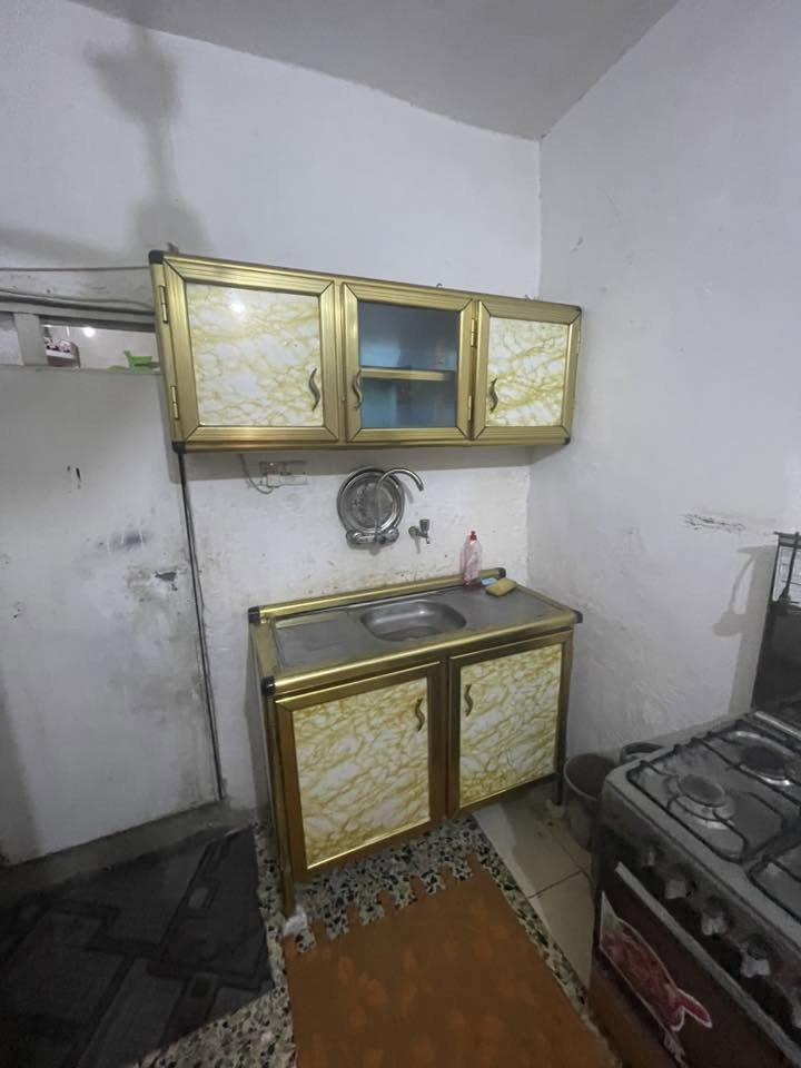 غراض للبيع ثلاجة 125
كنتور ب 125
كاونتر ب110
بوفيه 50 
***********
