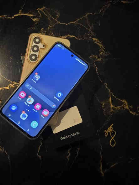 السلام عليكم 
تلفون سامسونج كلاكسي اس ٢٤ اف اي
للبيع باكيت مستخدم امريكي خط +خط ايسم
بغداد اليرموك ٤شوارع 
***********
الشراي يتصل 
سع ٥٥٠ ألف دينار
