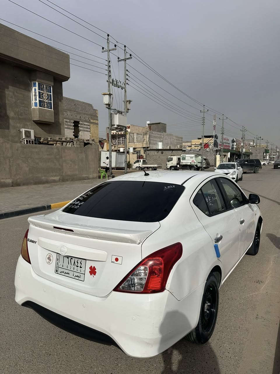 نيسان صني ٢٠٢٠ هندي بليته زركه ١٠٠ وبيها مجال مكاني بصره مقاولين بيها طخات بسيطه  ولسونار موجود بل صور سنويه منتهيه رقم بصره شرط التحويل راعيها بل حكيميه للتواصل 
***********
