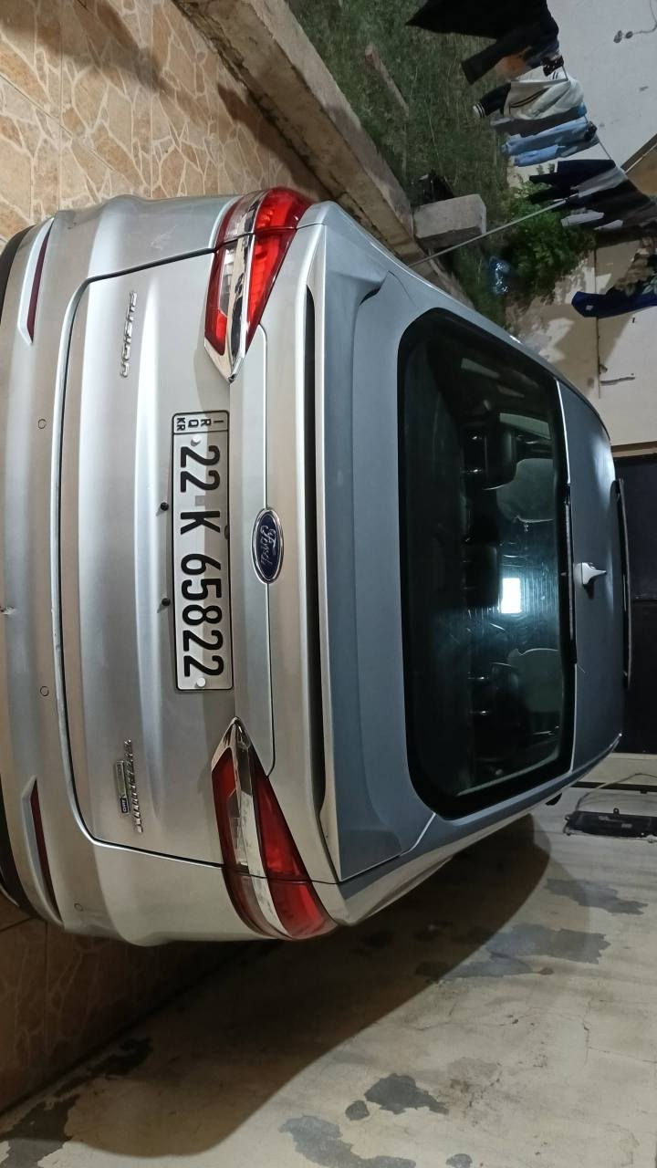 فورد فيوجن 2019 فول مواصفات تيتانيوم و معروفه شنو مواصفات تيتانيوم مكان سياره اربيل كلير مثل ما موضح بل صور ول باقي سياره كير مكينه كهربايات كله بشرط رقم تلفون *********** أربيل, العراق
