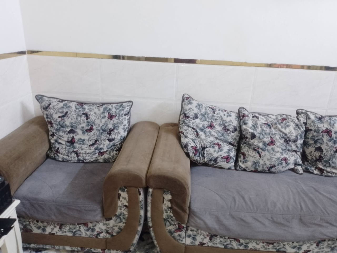 السلام عليكم تخم لبيع سعر 50 الف علووان بياع حي التراث ***********
