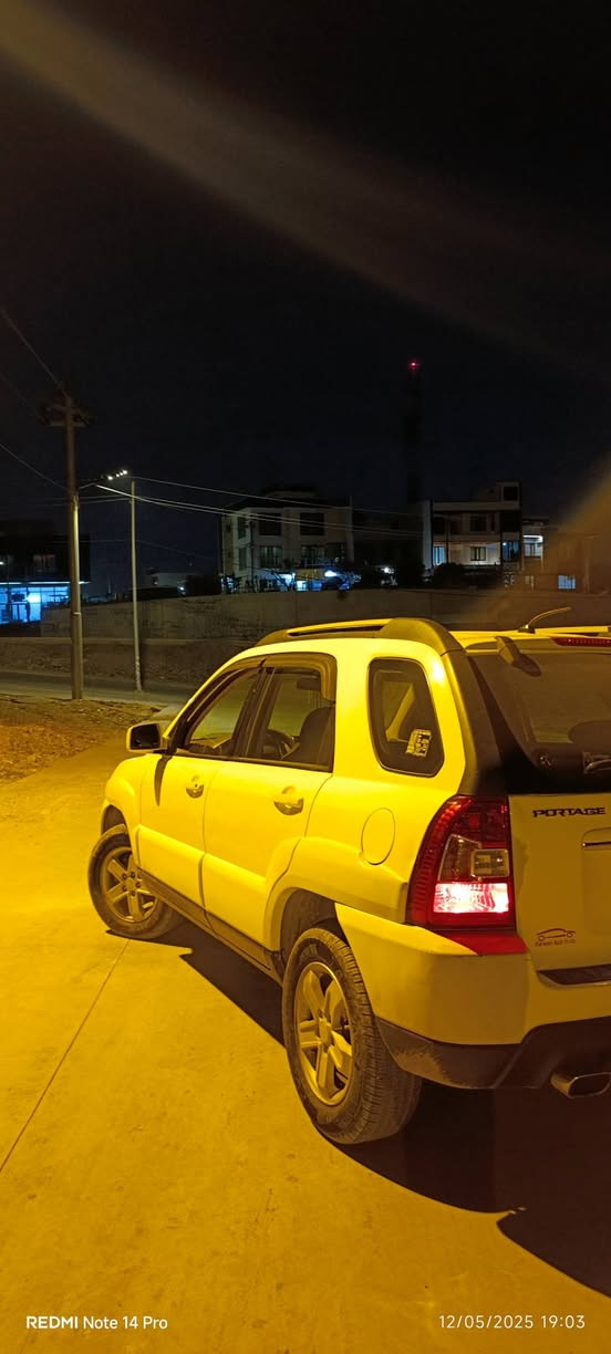 کیا سپۆڕتاج ۲۰۱۰مواسەفات
۱٦٥هەزار ڕۆشتووە سڵایت،ABS،ناو فۆڕمیکا،شاشەو کامێرای بۆ داندراوە سەنەوی تا ۲۰۳۰تازەیە مەکینەی نەکراوەتەوە تەنها ۳پەڵە ساردی بچوکی هەیە لەگەڵ پەڵەیە بۆیاخ هیچی کە 
سعری ۱۳٥معامەلە  ژمارە تەلەفون *********** السليمانية, العراق
