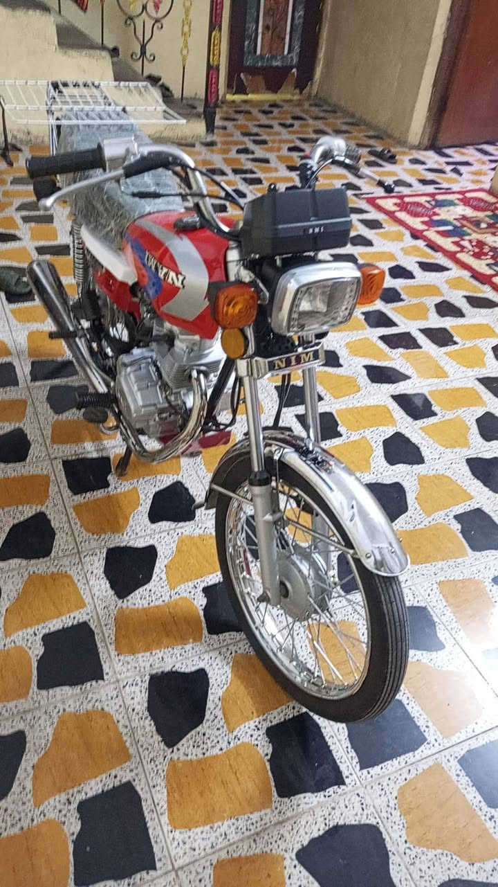 سلام عليكم يولد ايراني للبيع مكينه كفاله شاصي كفاله شرط مكينه اذا ماتاكل التبليط عاتبني دراجه كلشي شغال بيها ما عوزها شي دراجه بدون تعمير جديد مكاني العماره ابو رمانة قرب مدرسة بابل رسعىها850بيها مجال قليل حك جيه يولد انه مكلف بل نشر رسائل لحد يجيني خاص هاذ رقم صاحبها *********** بي واتساب عمارة, ميسان
