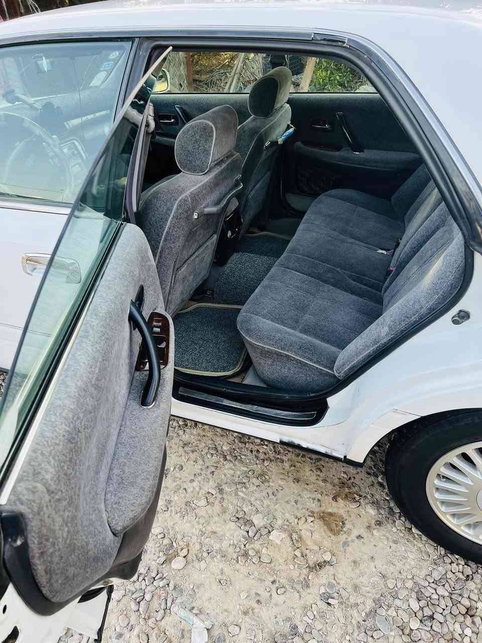 السلام عليكم راس ثور فلات 1997 للبيع سياره مكفوله من الكص والعيب الشرعي والأصوليات والنقل جثه 
مكينه 2500 شادها جديده هيه والكير 
رقم صلاح الدين(باسمي)
السعر 100 وبيها مجال بسيط 
مكان السياره النجف(خان النص )
للاستفسار ***********
