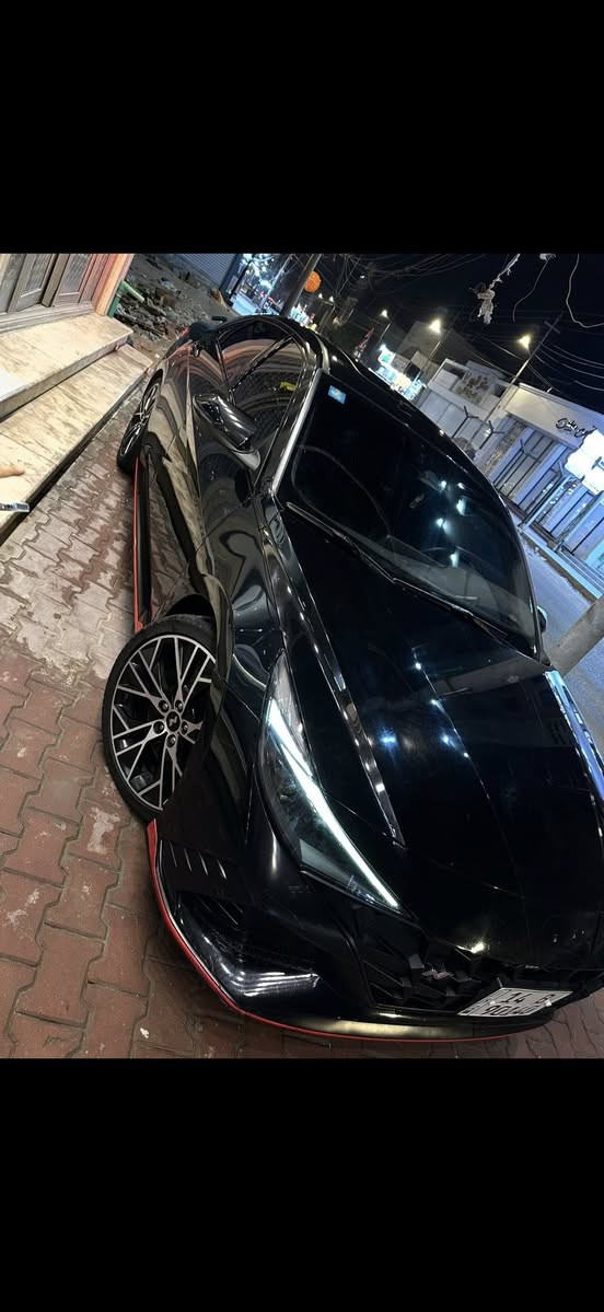 هونداي النترا N  #للبيع
لون اسود
السرعة300
موديل : 2023
المحرك :2000 تيربو 
ماشية 42 الف كم
گير  8 نمر اوتماتيك
المواصفات:#N 
كشن حضن 
كشن علامة N
كشنات كنتاره وجلد
سقف أسود
اناره داخليه 24 لون
تحكم ستيرن نورمال وسبورت
تحكم دبلات نورمال وسبورت
ابواب بصمة
شحن وايرلس
شاشة ايباد
كاميرا
نظام صوت _BOSS
اشارة ترحيب
اشارة مرايا
اوتو ستوب
نقطة عمياء
تحديد سرعة
تحديد مسار
رادار امامي 
رادار جانبي 
رادار خلفي
قيادة ذاتية  
حساسات خلفي
نضام  ECO نظام  NORMAL
نظام _ SPORT
نظام _ N
كشنات هيتر
صندوق ذكي
لايتات لد 3عدسات زينون 
بگلايت لد
موصفات الباقية اكثر ومعروفة
الحادث/ بنيد مبدل فقط بدون ايرباك + طعجه كلش زغيره بلجنطه باقيه ما مشتغلها 
رقمها بصرة معوقين بأسم بنية شابه وكالة يمي
مكاني بصرة قرنه 
سعرها 180 قابل للتفاوض
هاتف ***********
