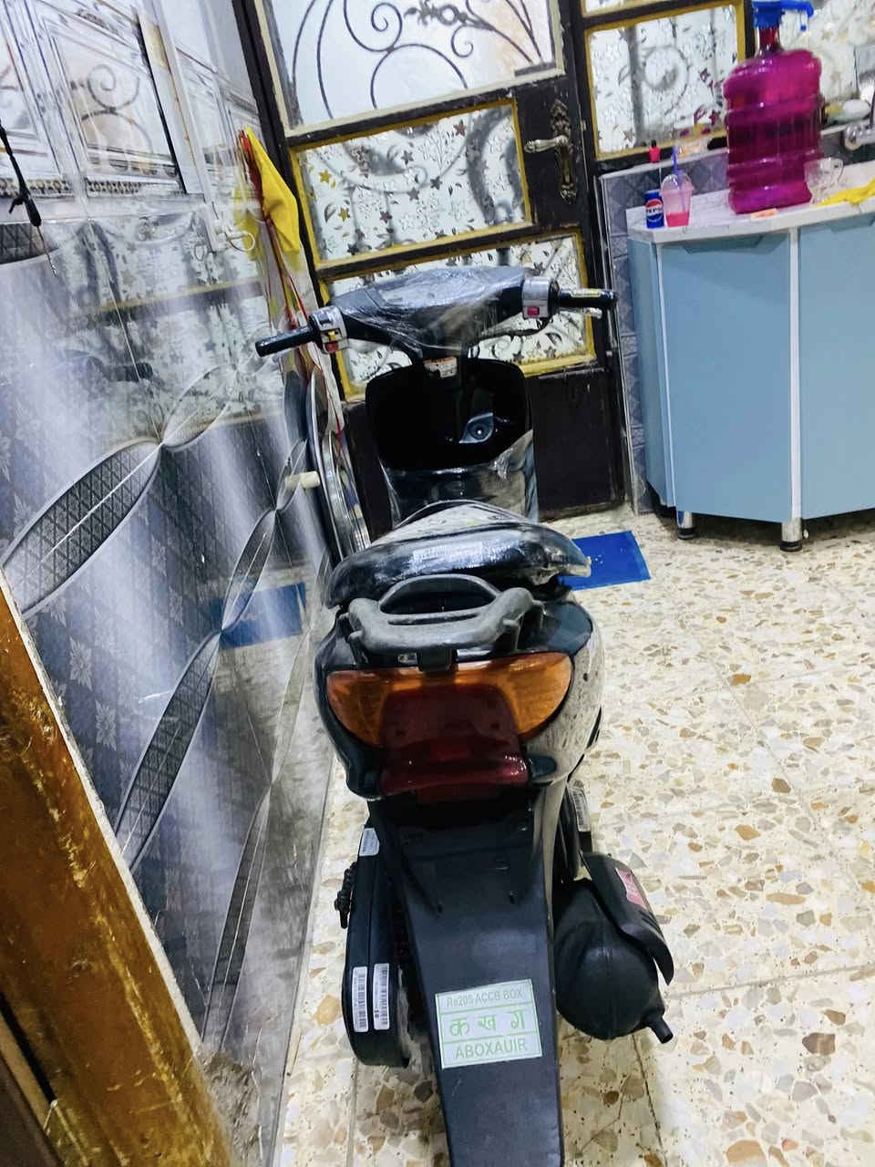 ‎السلام عليكم دراجه عصفورية للبيع الدراجة مكفولة والله بس عيبها م چفتة اوراقها كاملة
السعر 250 وبيها مجال 

الرقم ***********
