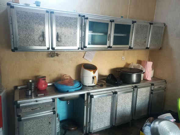 بيع مستعجل كاونتر تزكام 3 متر نضيف السعر 175 العنوان حي النصر 
رقم العاتف ***********
