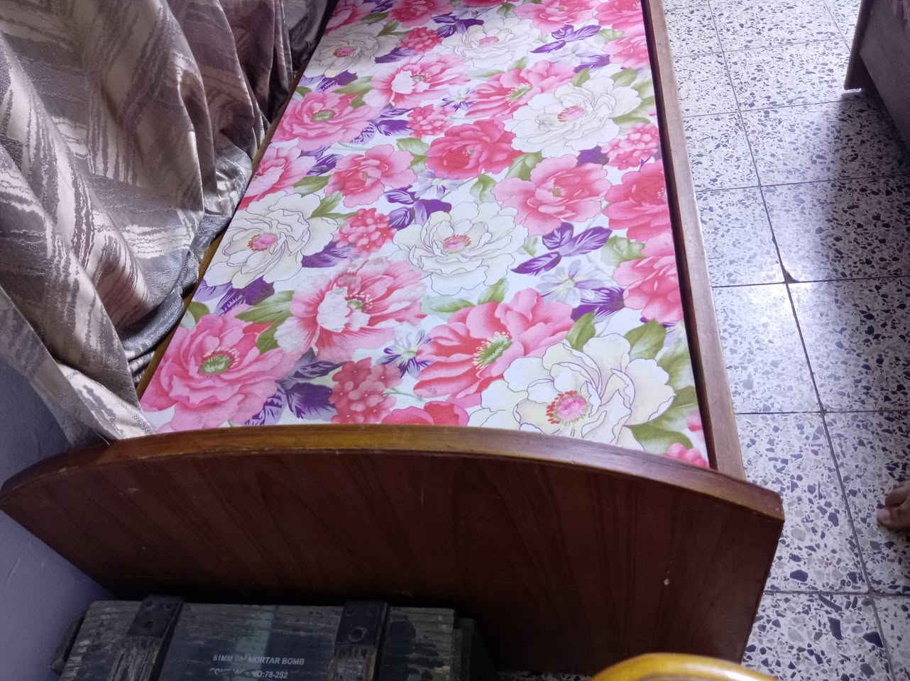 سلام عليكم جرابي عدد 2مال اطفال بدون كسر وا ضرر تفصال ثكيلات سعر 125وبيهن مجال بغداد الغزاليه ***********
