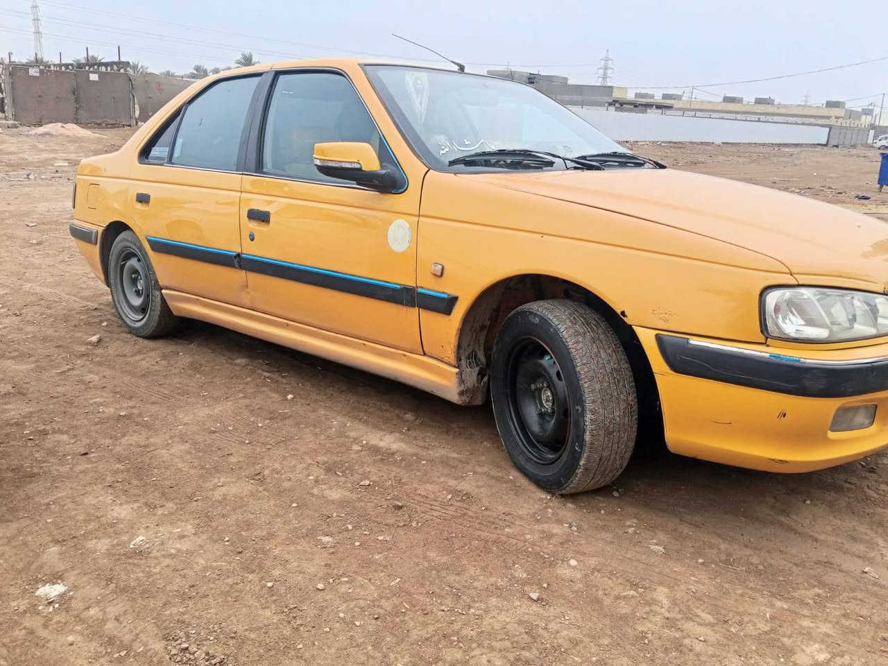 السلام عليكم 
بيجو بارص مديل 15 مصفر هيئة وغرامات رقم انكليزي هزة جديدة رقم بغداد كير محرك فرنسي مكفولات السيارة جاهزة علة اخار حباية العنوان كربلاء طويريج السعر 
45وبي مجال ***********
