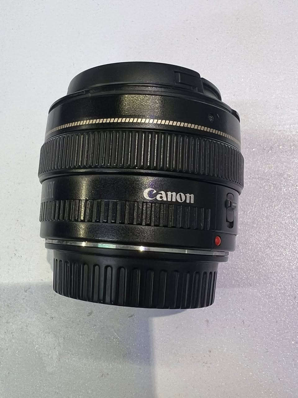 Lenze 50 m  canon
1.4  bo froshtn 
Nrx 100$
***********
