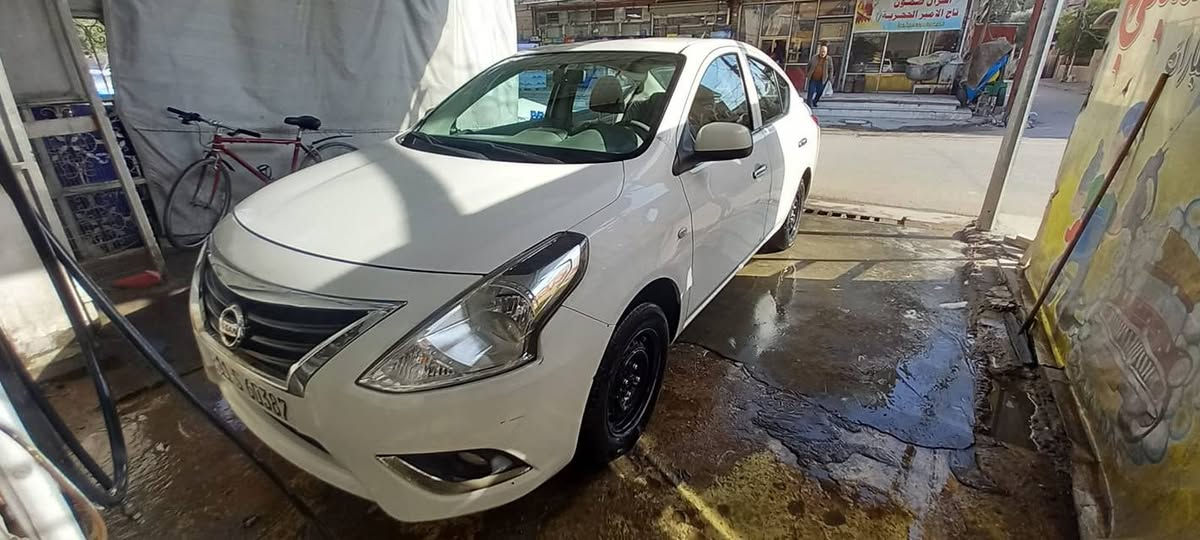 السلام عليكم
نيسان سني هندي للبيع موديل 23 
رقم بغداد ماشيه 54
مكان السياره بغداد 
السعر 115
السونار مع الصور 
الشراي يتصل على الرقم 
***********
