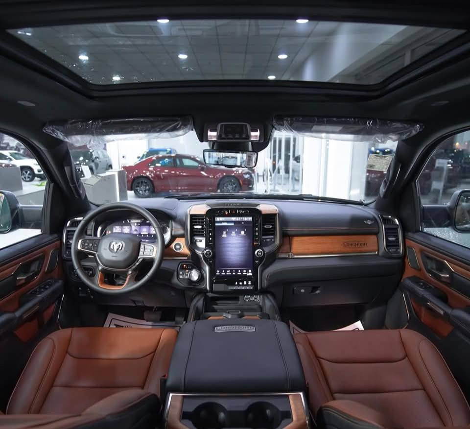 رام لمتد لونك هورن 2024 هارلم
RAM LONGHORN LIMITED 2024    HARLEM

بعدها بالضمان 

فول فول مواصفات 

بانوراما كاملة  •

كراسي امامي خلفي تدفئة وتبريد •

شاشة كبيرة تيسلا • 

رادار امامي خلفي جانبي •

نقط عمياء • 

كامرات 360 • 

كاميرا بالمراية الوسطية •

دوس كهربائية جهتين •

لدات امامي خلفي وعدستين • 

جكات هيدروليك • 

رام بوكس • 

شاشة دجتل • 

خزن ميموري •

ويل حجم 20 

محرك 5.7 هيمي

ماشية 39 الف كيلو 

مكفوله 
*********** وتساب
اربيل
