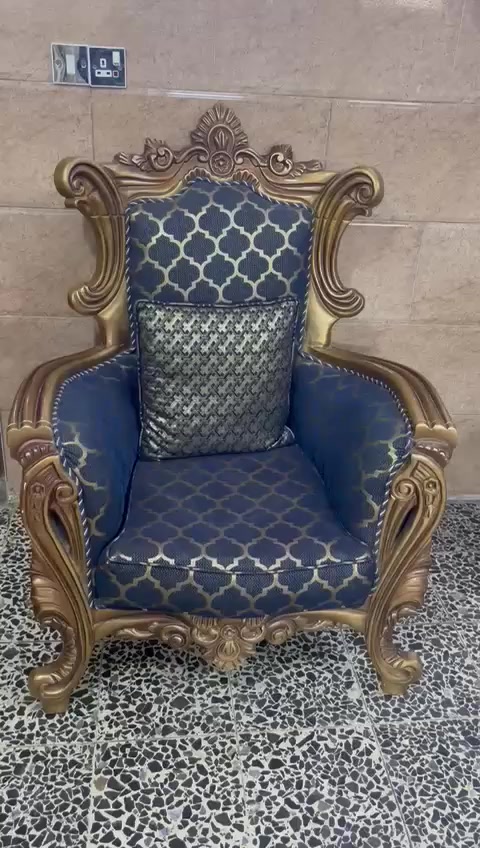 السلام عليكم تخم زان مصري 10مقاعد تخم تحفه مكاني البياع حي التراث ***********
