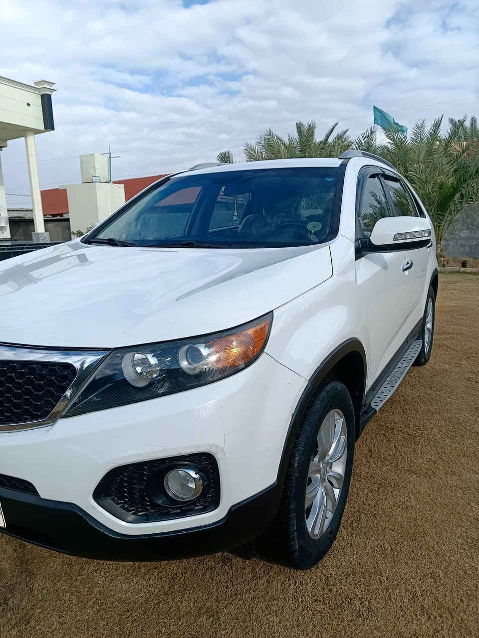 سورنتو 2013خليجية كفالة عامة 
1-بصمة تشغيل وأبواب ✅ 
2-كشن كهربائي +يدات نيكل  ✅
3- مري شفط +اشاير بالمرأة✅
4-علامة ترحيب بالأبواب ✅
5- ثلاث قطع تبريد +7راكب✅
6- رقم سليمانية أنكليزي بأسمي✅
7- ماشية السيارة 116 ألف حقيقي ✅ 
8-محرك دوش  2400 /4 سلندر مكفول✅
9- حساسات أمامي خلفي+انذار اصطفاف ✅
10- لايت زنون + تبريد تدفئة فول ارضيةجلد ✅
11- ثلاث وضعيات قيادة +تحكمات ستيرن ✅
العنوان ديالىٰ ***********
