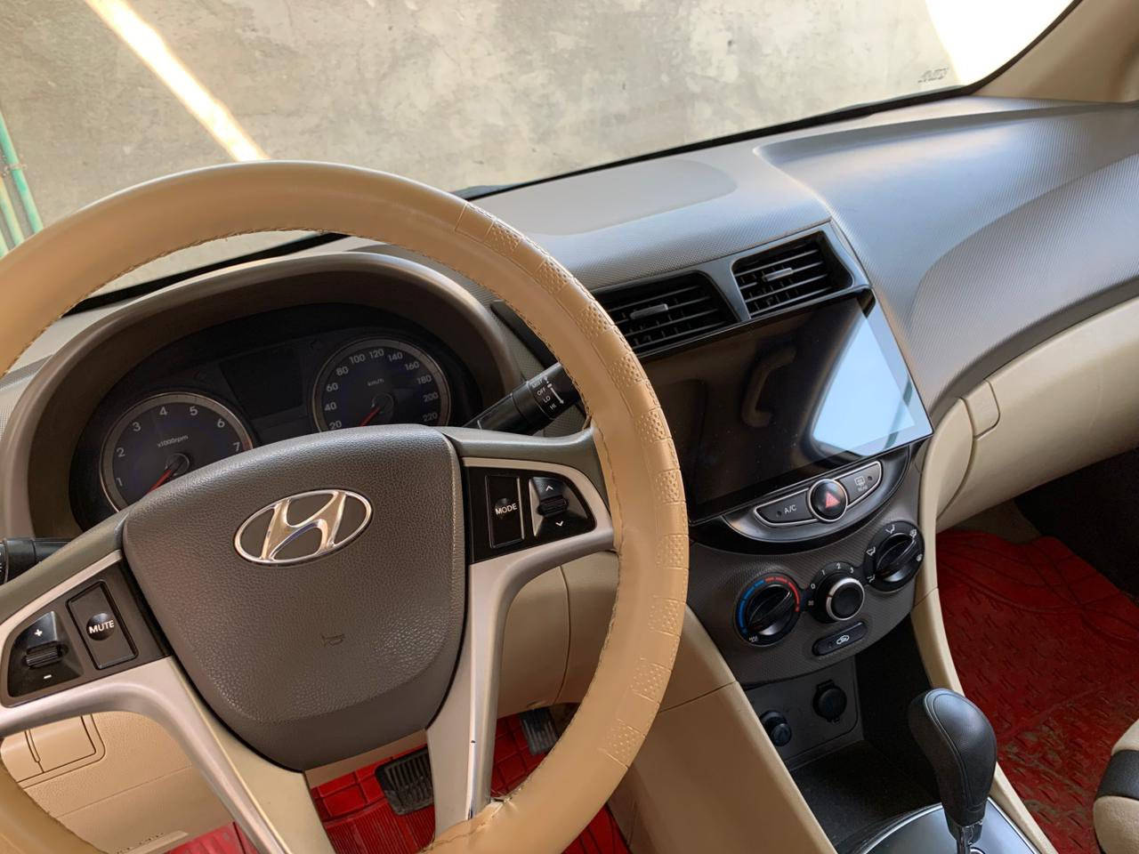 السلام عليكم اكسنت مديل 2014 لون ابيض  1600 وارد خليجي  مكفوله كفاله عامه ما عدى باب مبدل ما بيه نقص كير مكينه جدد حداده تبريد كله جاهز بأسمي رقم بصرة الانكليزي الجديد  سنويه لل 2030 ماشية 146 الف 
سعر 108 وبية مجال قليل 
مكاني البصرة شط العرب 
للاستفسار اكثر  ***********
