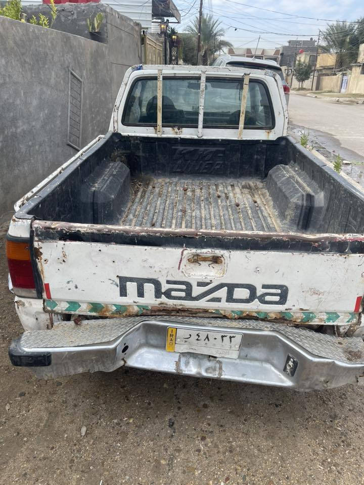 السلام عليكم بيكم ماصدا موديل 93  رقم انبار الماني سنويه بسمي تاخذ تحويل ساقطه صار سنتين تشتغل السياره بس محركً كايم يعني ابيعلك تسقيط السعر 9 اوراق او بيها مجال العنوان محموديه حي العسكري *********** او ***********
