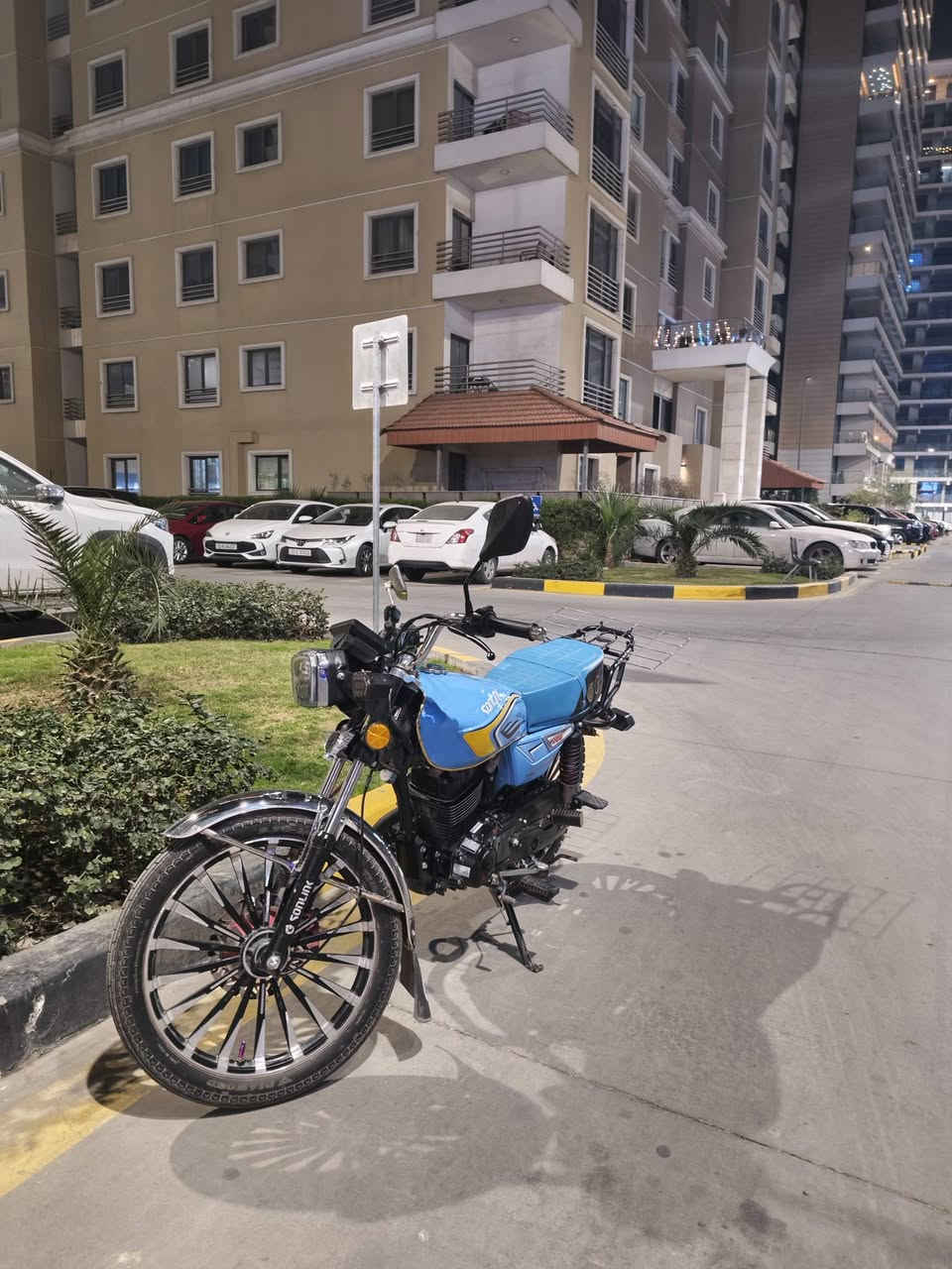 السلام عليكم
دراجه سيفان2025 للبيع مكينة 200cc cbf  ضاغطه وزنجيل الدراجه مكفوله كفاله عامه مامبدل بيها شي بين كل تفويله اديرلها محسن ودهن اديرلها موتل يعني الدراجه نظيفه وماشيه 3الاف 

سبب البيع:اريد اخذ مرقم 

مكاني بغداد

السعر ٨٠٠ وبيها مجال كلش بسيط

*********** بي واتساب
